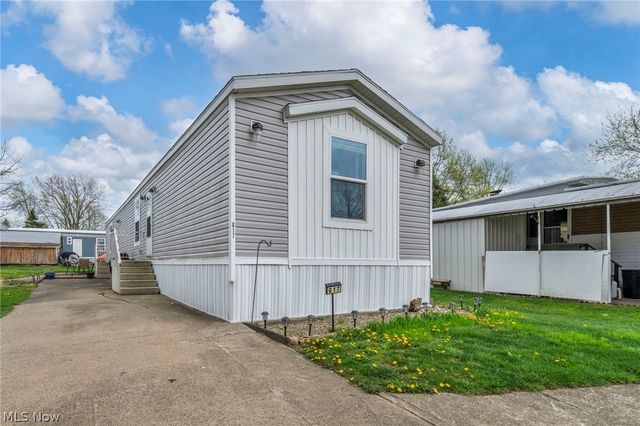 1166 Lafayette Road G17, Medina, OH 44256
