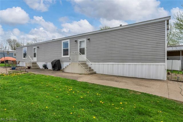 1166 Lafayette Road G17, Medina, OH 44256
