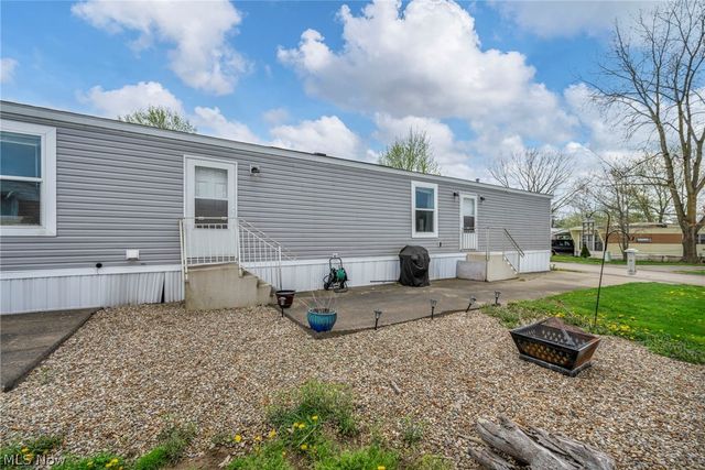 1166 Lafayette Road G17, Medina, OH 44256