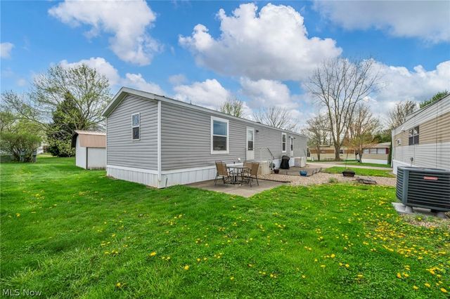 1166 Lafayette Road G17, Medina, OH 44256