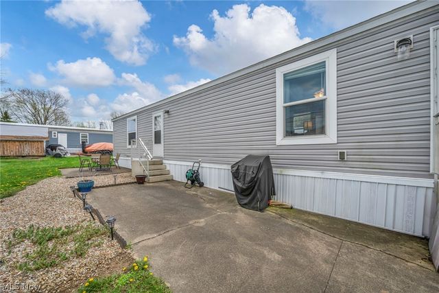 1166 Lafayette Road G17, Medina, OH 44256