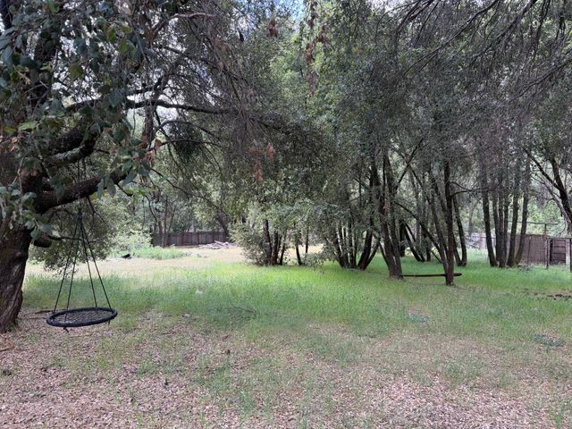 18834 Potternoff Rd, Mokelumne Hill, CA 95245