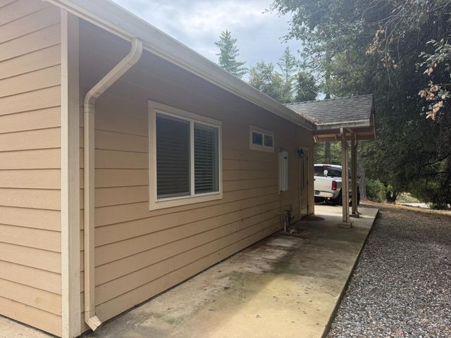 18834 Potternoff Rd, Mokelumne Hill, CA 95245