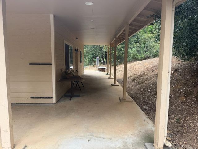 18834 Potternoff Rd, Mokelumne Hill, CA 95245