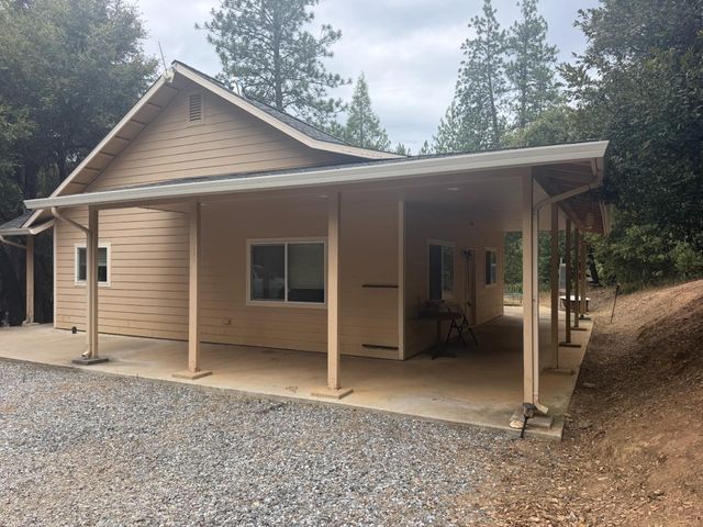 18834 Potternoff Rd, Mokelumne Hill, CA 95245