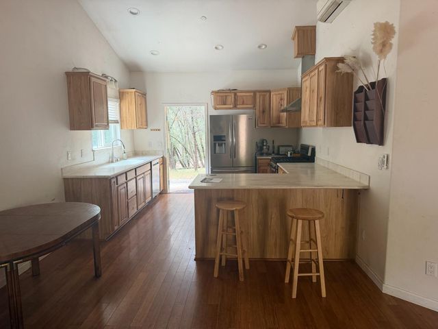 18834 Potternoff Rd, Mokelumne Hill, CA 95245