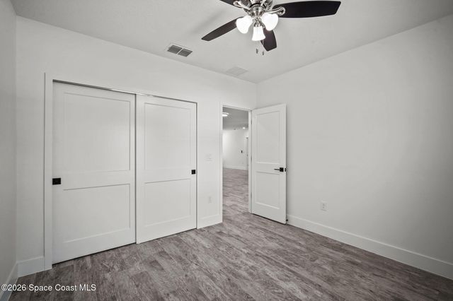 354 Halloran Street SE, Palm Bay, FL 32909