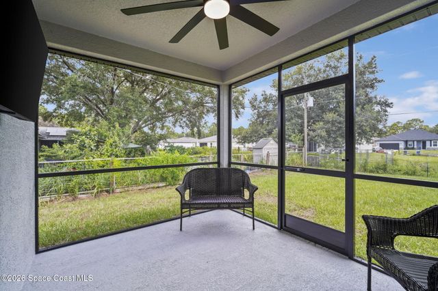 354 Halloran Street SE, Palm Bay, FL 32909