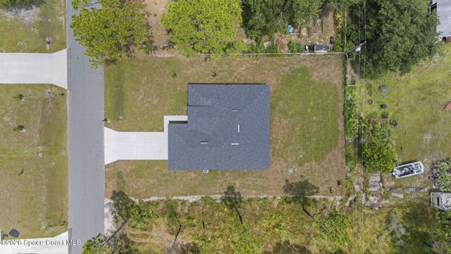 354 Halloran Street SE, Palm Bay, FL 32909