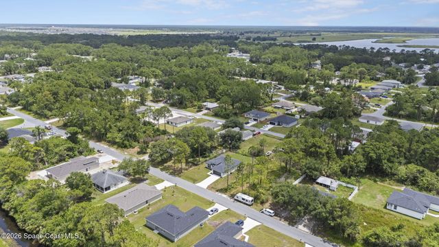 354 Halloran Street SE, Palm Bay, FL 32909