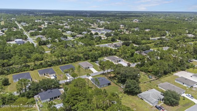 354 Halloran Street SE, Palm Bay, FL 32909