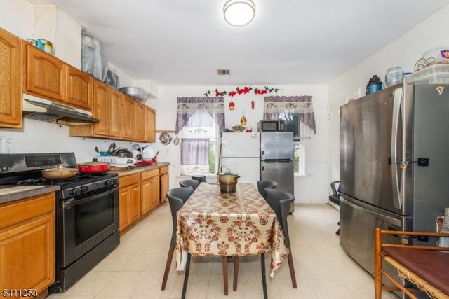 247 Hope Ave AKA 251, Passaic City, NJ 07055