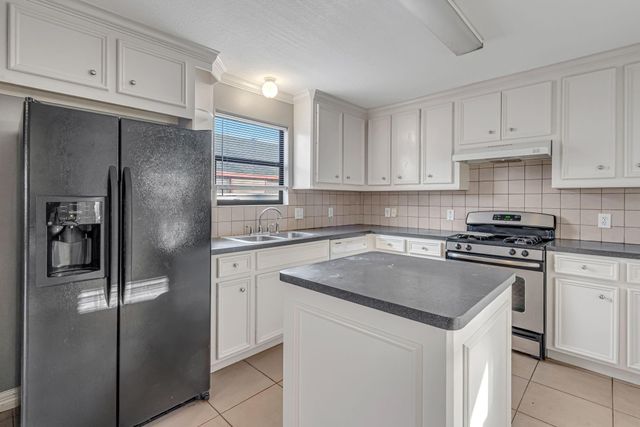 1802 Eubanks Street B, Houston, TX 77093