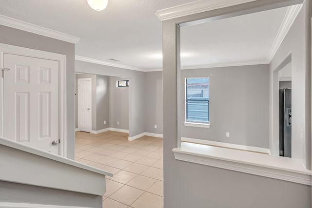 1802 Eubanks Street B, Houston, TX 77093