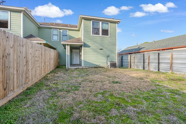 1802 Eubanks Street B, Houston, TX 77093