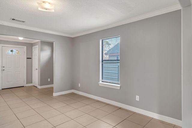 1802 Eubanks Street B, Houston, TX 77093