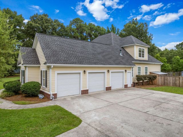 1019 Englewood Court, Summerville, SC 29483