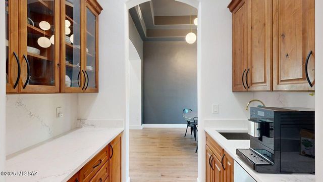 109 E Loch Lomond Place, Oro Valley, AZ 85737