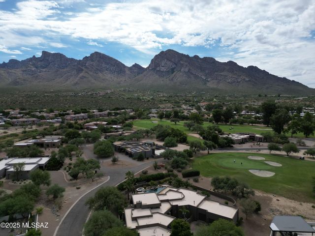 109 E Loch Lomond Place, Oro Valley, AZ 85737