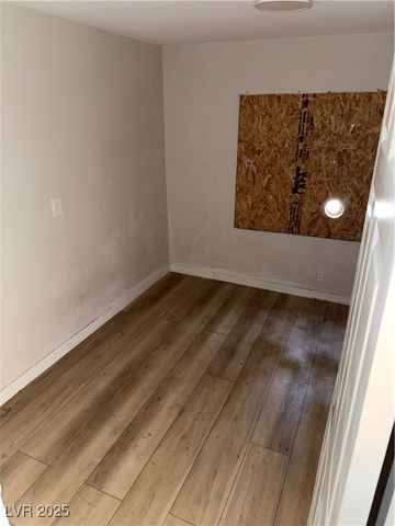 3652 Allegheny Drive, Las Vegas, NV 89122