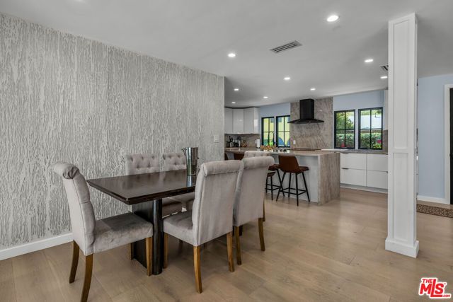 1450 N Bundy Drive, Los Angeles, CA 90049