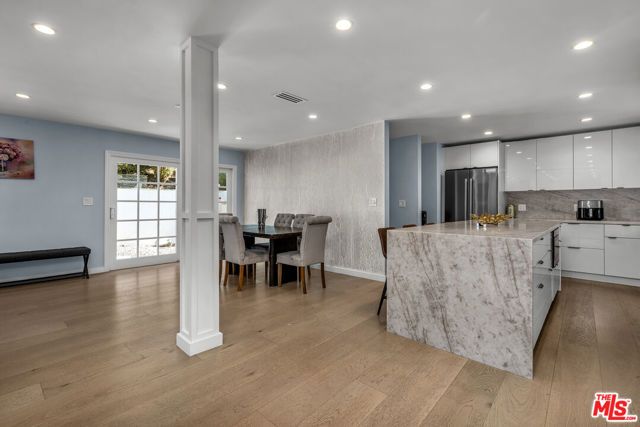 1450 N Bundy Drive, Los Angeles, CA 90049
