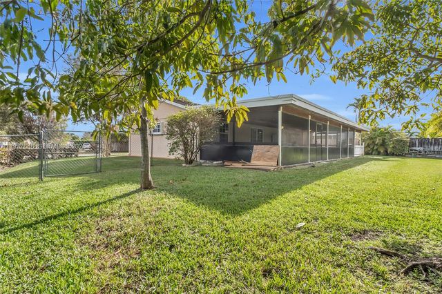 13331 SW 51st St, Miami, FL 33175