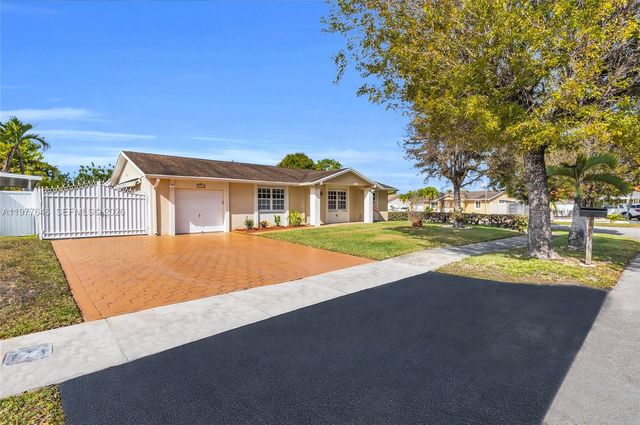 13331 SW 51st St, Miami, FL 33175