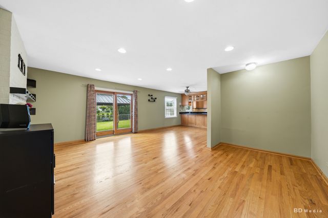 846 Pheasant Walk Drive, Schaumburg, IL 60193