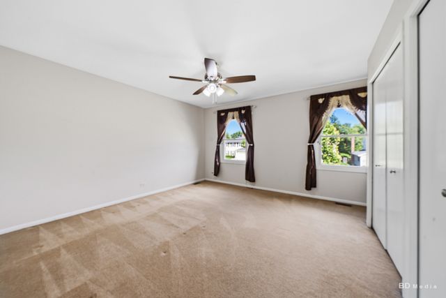 846 Pheasant Walk Drive, Schaumburg, IL 60193