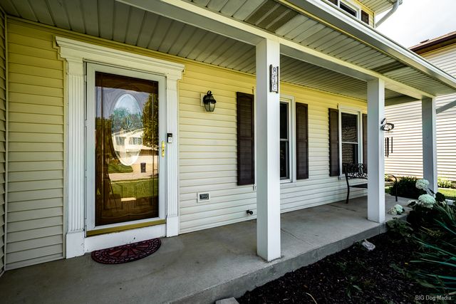 846 Pheasant Walk Drive, Schaumburg, IL 60193