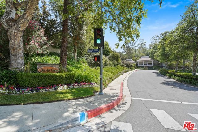 10227 Autumn Leaf Circle, Los Angeles, CA 90077