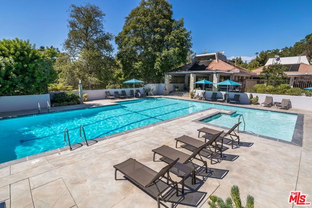 10227 Autumn Leaf Circle, Los Angeles, CA 90077
