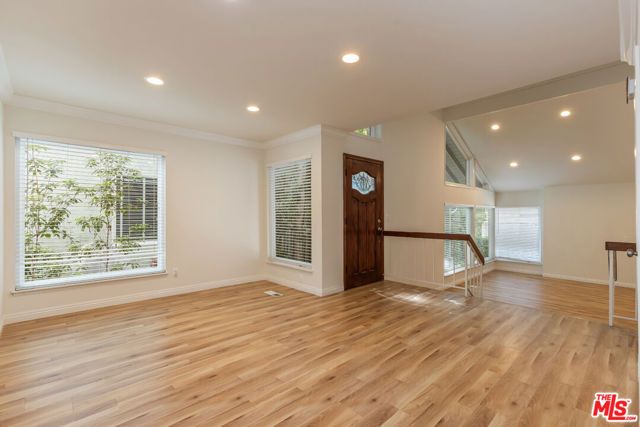 10227 Autumn Leaf Circle, Los Angeles, CA 90077