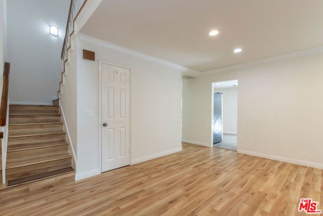 10227 Autumn Leaf Circle, Los Angeles, CA 90077