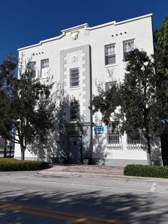 523 24th Street 12, West Palm Beach, FL 33401