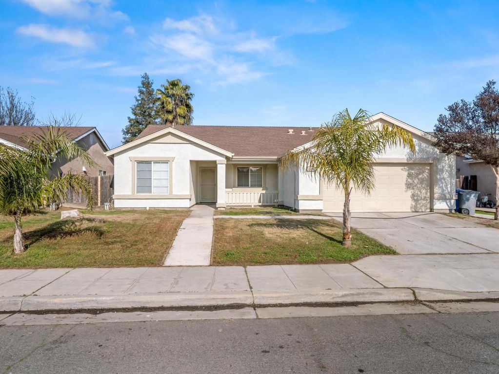 Image 1 of property listing at 4068 W Weldon Avenue, Fresno, CA 93722