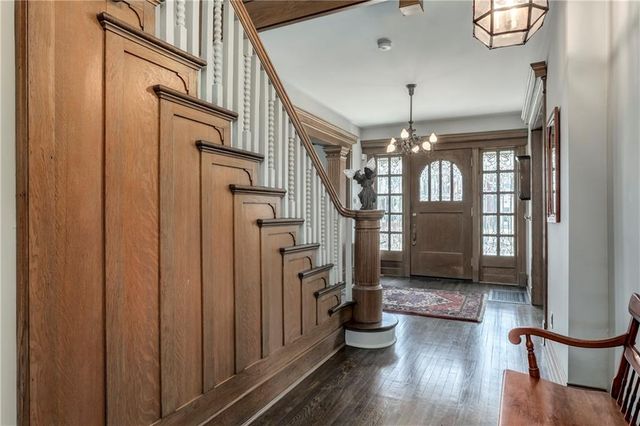 3820 CAMPBELL Street, Kansas City, MO 64109