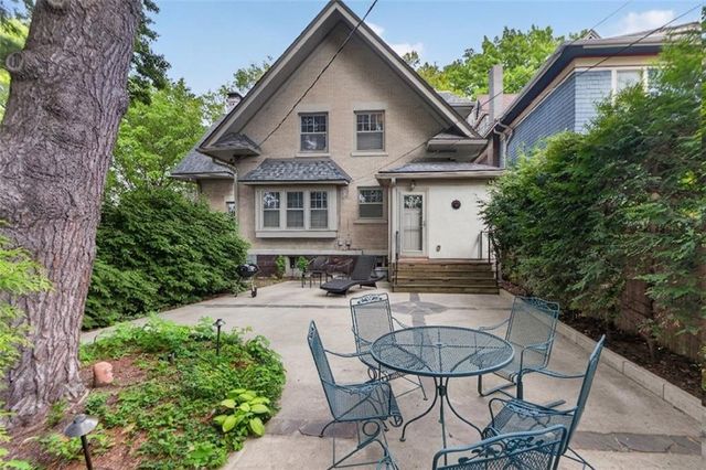 3820 CAMPBELL Street, Kansas City, MO 64109