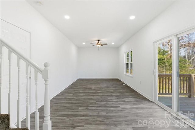 229 Deerfield Drive, Mount Holly, NC 28120