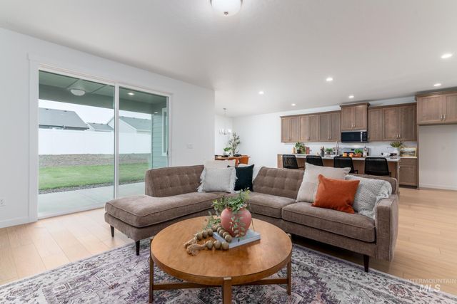 14564 Cooper Sunrise Dr, Caldwell, ID 83607