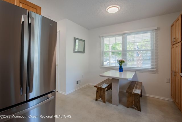 49 Williamsburg Drive, Tinton Falls, NJ 07753
