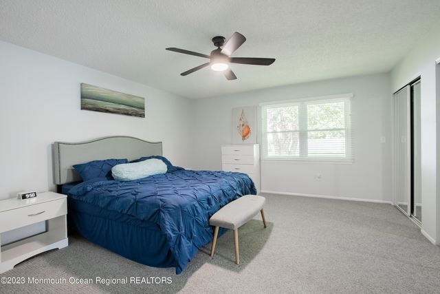 49 Williamsburg Drive, Tinton Falls, NJ 07753