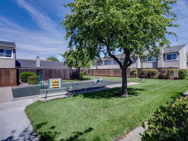 1310 Primavera Street 109, Salinas, CA 93901