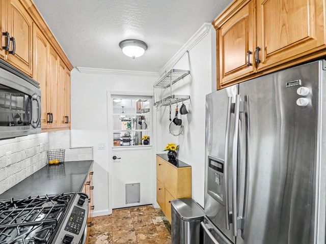 1310 Primavera Street 109, Salinas, CA 93901