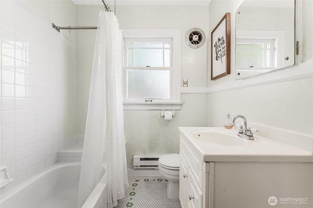 1115 N Cedar Street, Tacoma, WA 98406