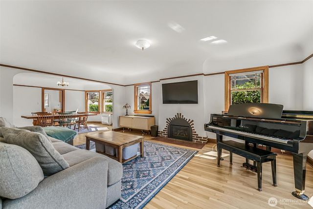 1115 N Cedar Street, Tacoma, WA 98406