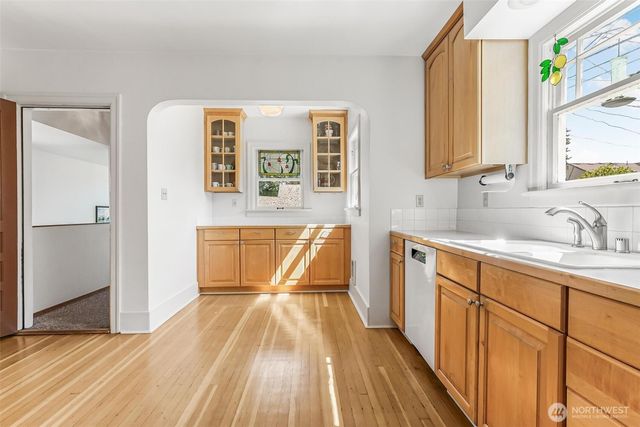1115 N Cedar Street, Tacoma, WA 98406