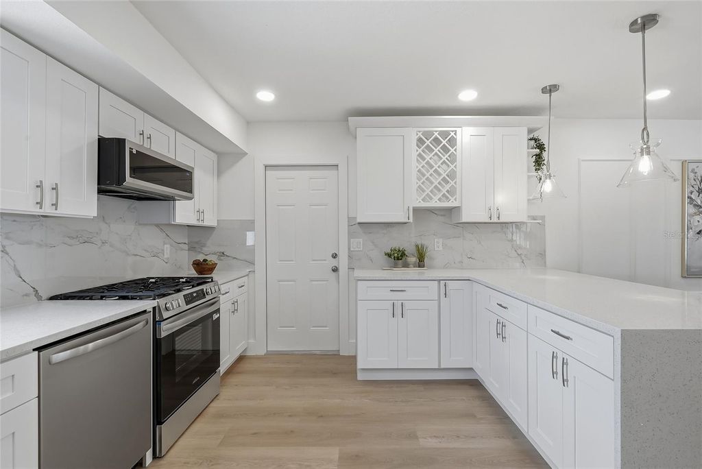 Image 27 of property listing at 1494 85TH AVENUE N, St Petersburg, FL 33702