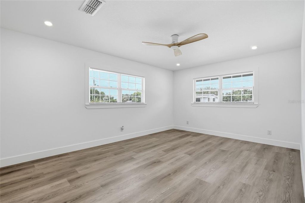 Image 30 of property listing at 1494 85TH AVENUE N, St Petersburg, FL 33702
